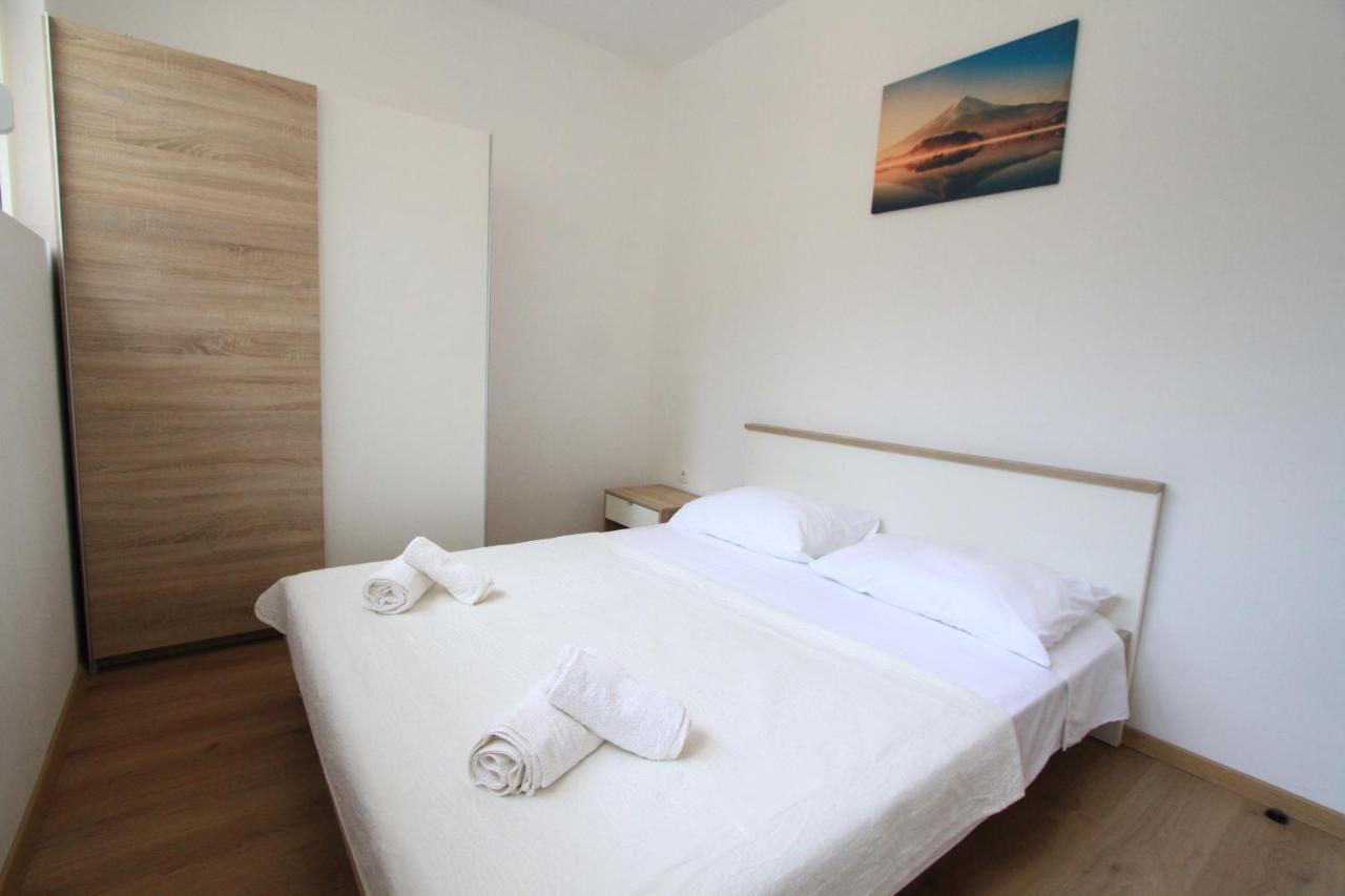Apartman Darija Podstrana Exterior foto