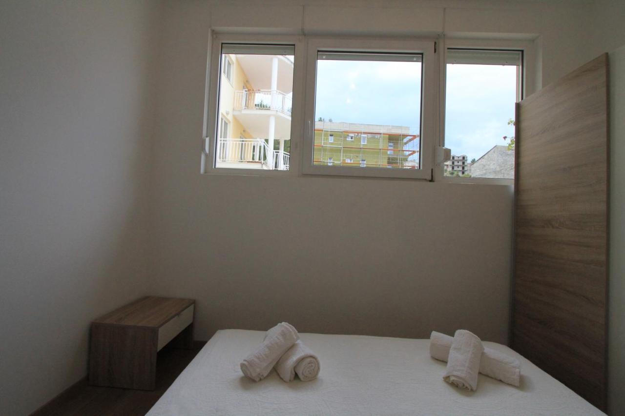 Apartman Darija Podstrana Exterior foto